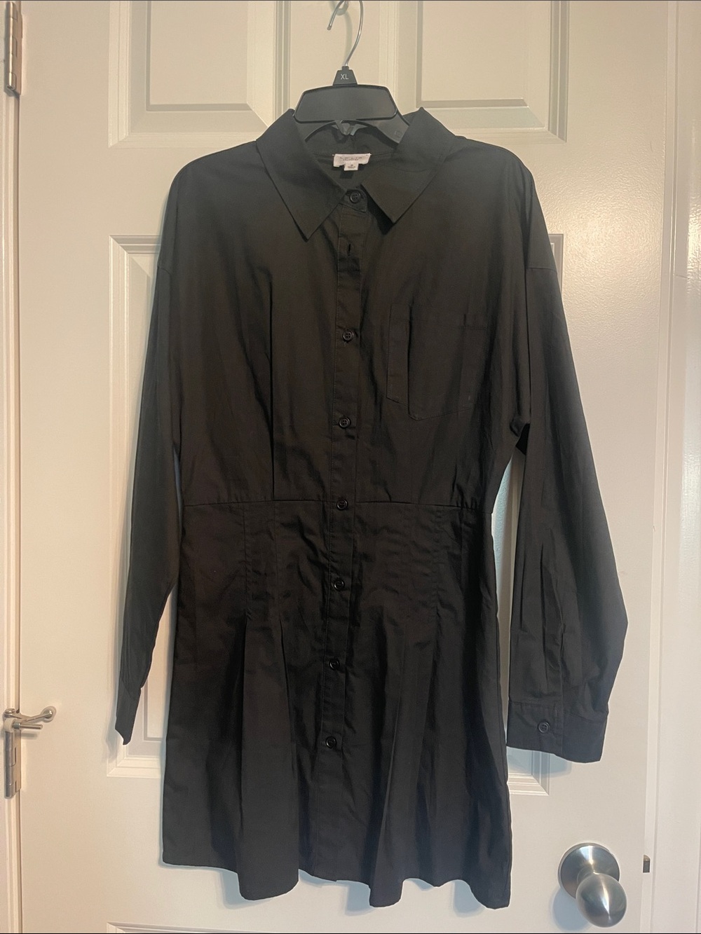 Le Lis Black Long-Sleeve Button Front Shirt Dress